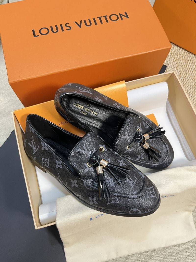 Louis Vuitton Low Shoes